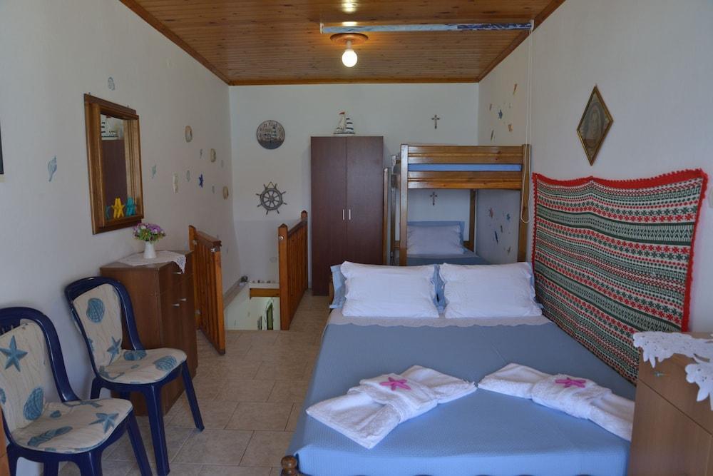 Erginas Boat House Daire Plaka  Dış mekan fotoğraf